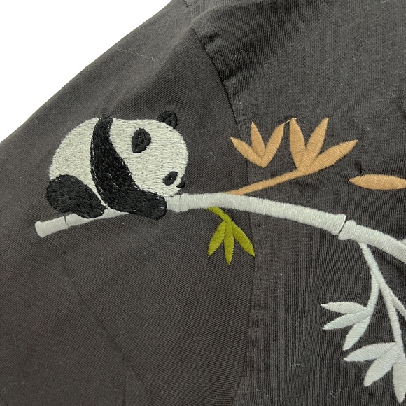 Embroidered Panda Short Sleeve T-Shirt Men's Large - Picture 5 of 9